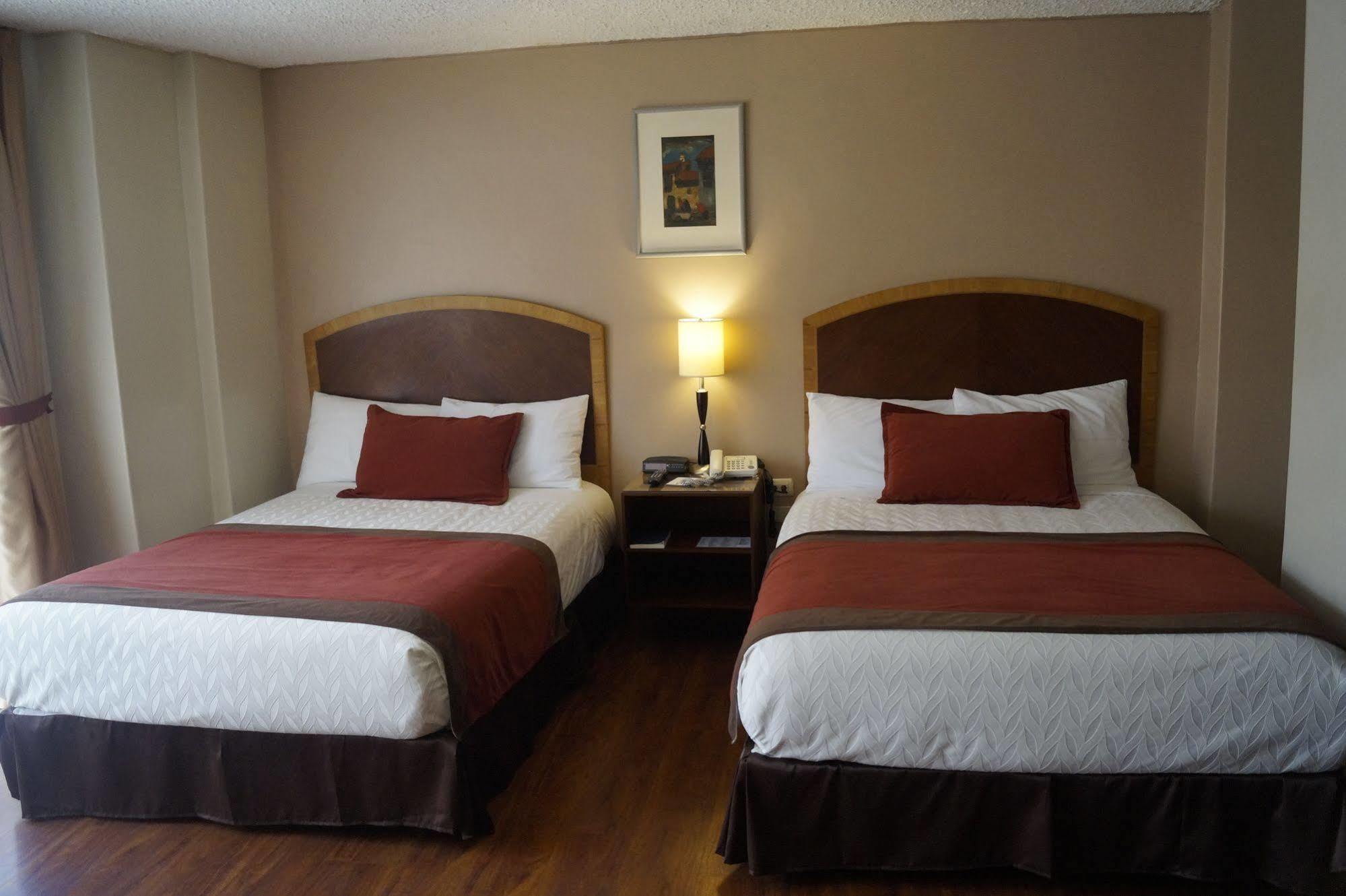 Hotel Santa Monica กูเอ็งกา ภายนอก รูปภาพ